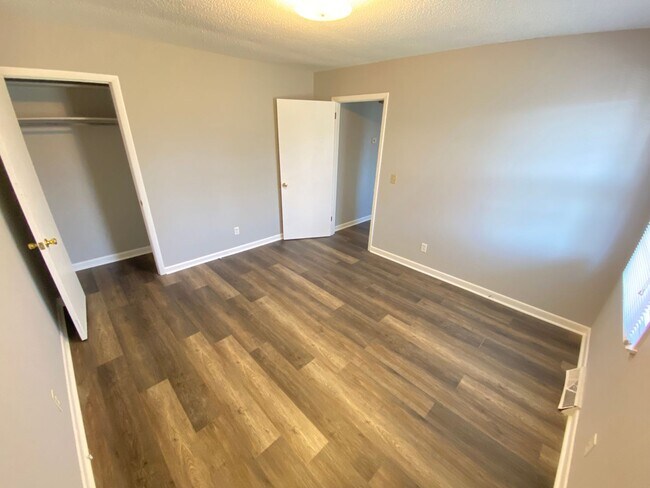 Building Photo - 135 Quita Cir