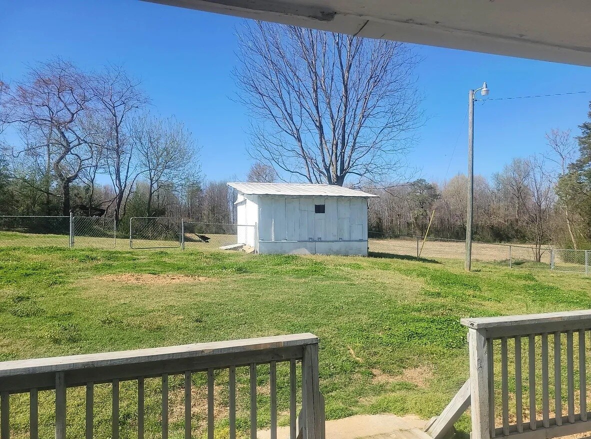 Building Photo - 5915 Ormondsville Rd