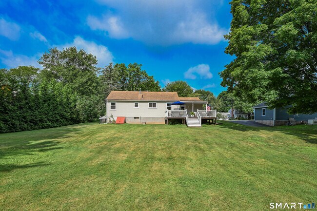 Building Photo - 443 Savage Hill Rd