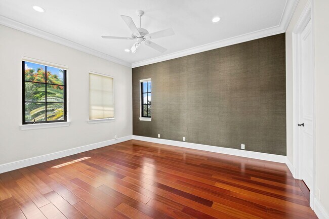 Building Photo - 7040 Long Leaf Dr