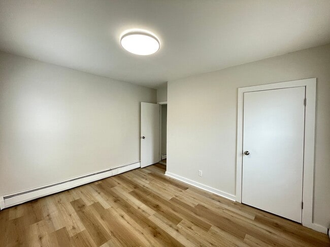 Building Photo - 124 Beech St