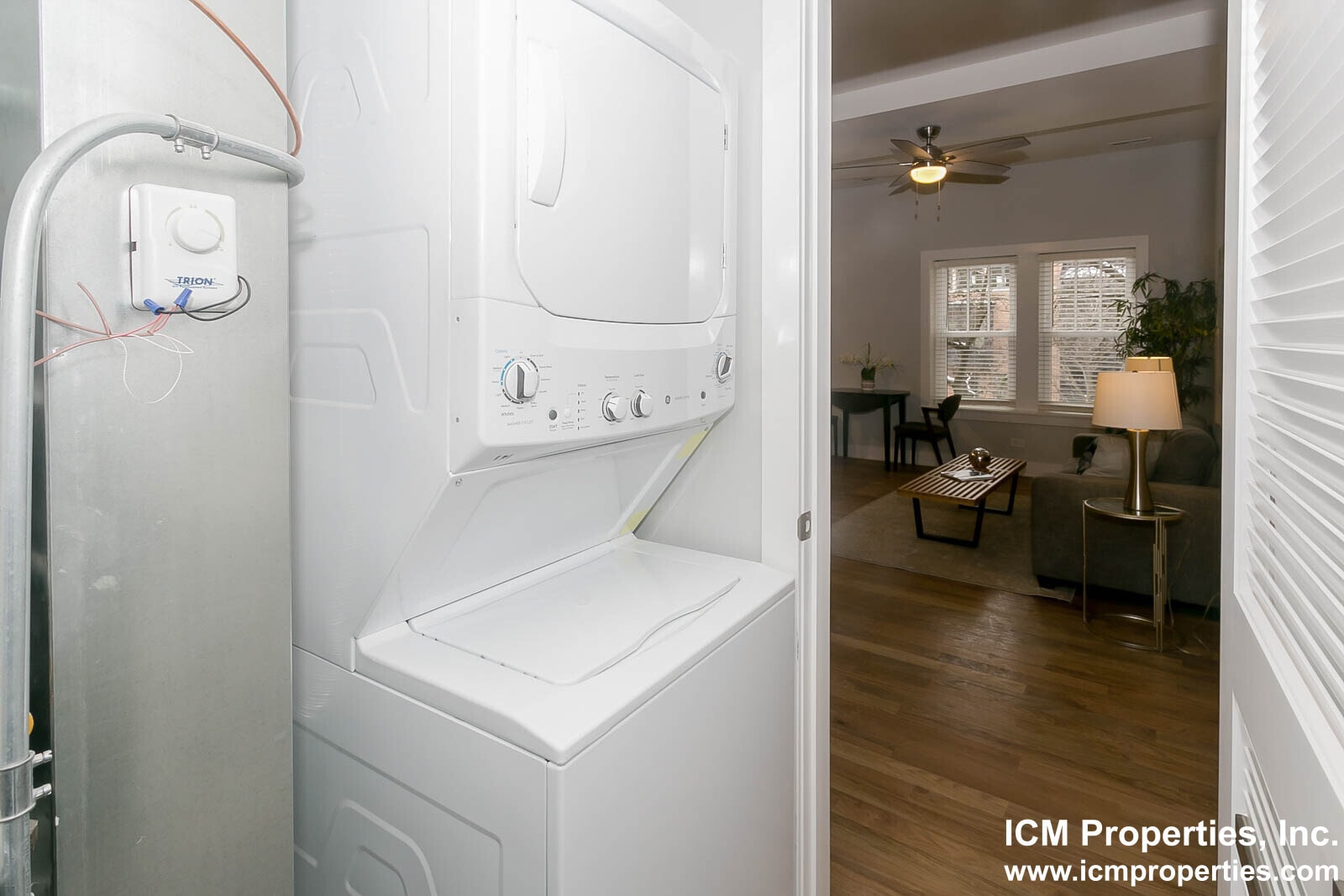 Building Photo - 2121 N Sedgwick St