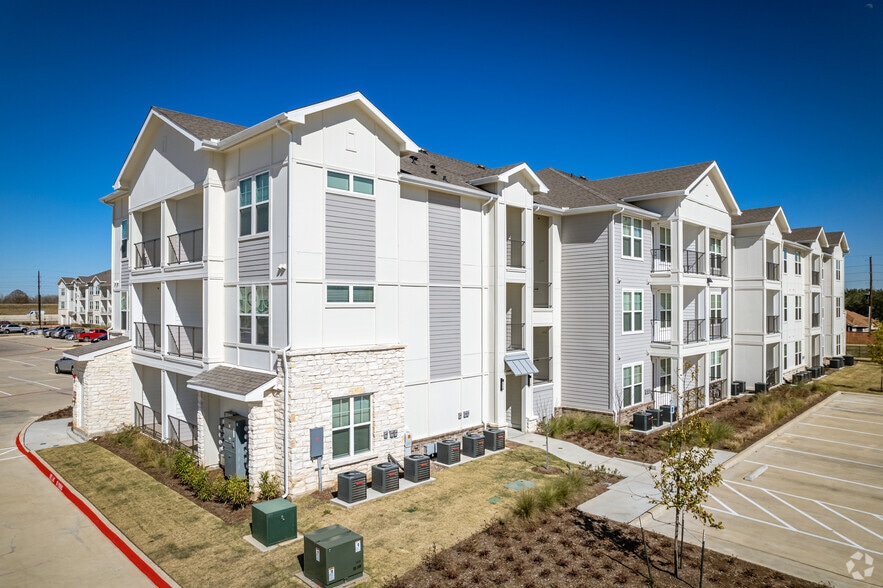 Lakeview at Westpark 18313 Fm 1093 Richmond TX 77407 Apartment Finder