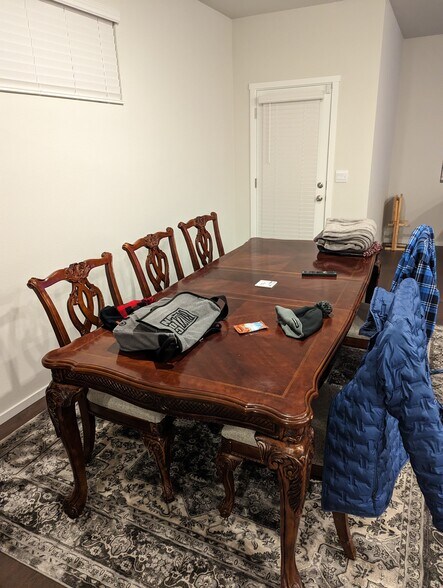 Building Photo - 1403 SW 5th St