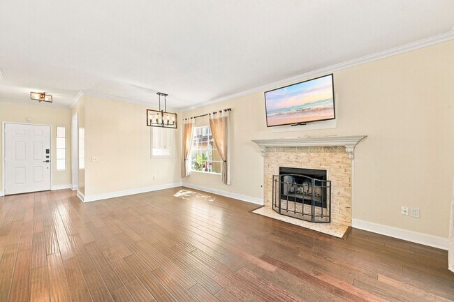 Building Photo - 3836 Creststone Pl