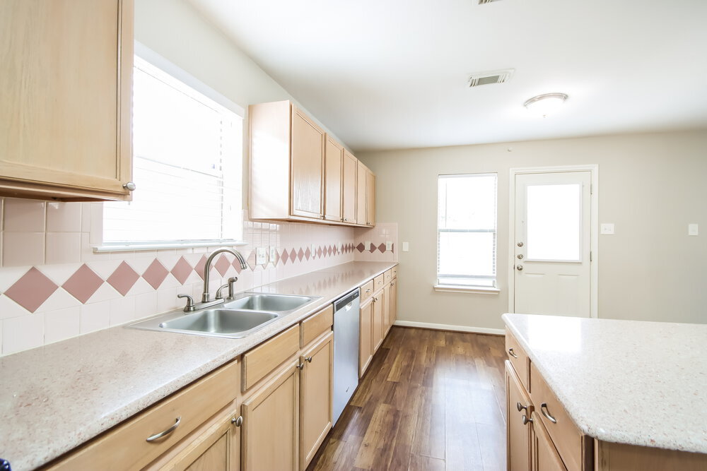 Building Photo - 8119 Stagewood Dr