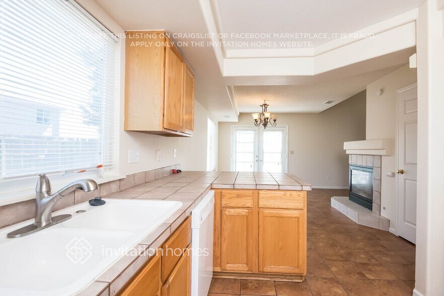 Building Photo - 4138 Netherland St