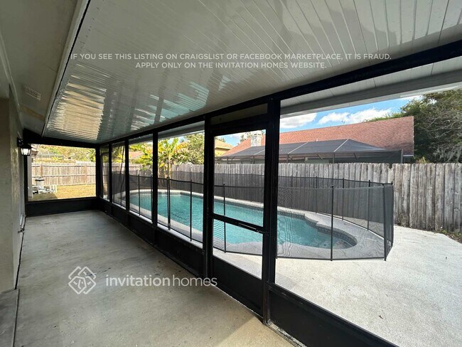 Building Photo - 2825 Mnr Hl Dr