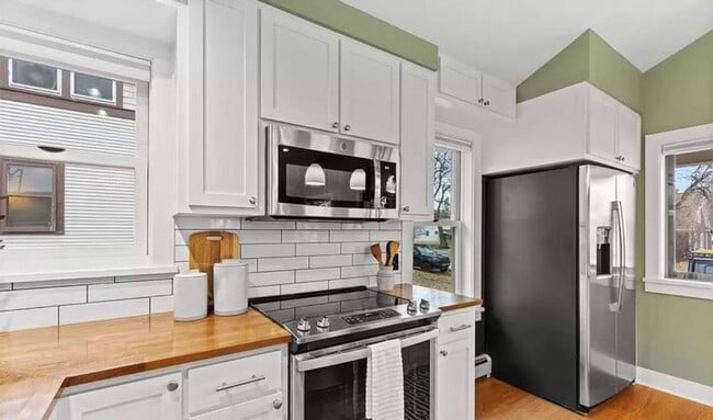 Building Photo - Downtown Bozeman Bungalow - 3 Bed | 2 Bath | Fully Renovated