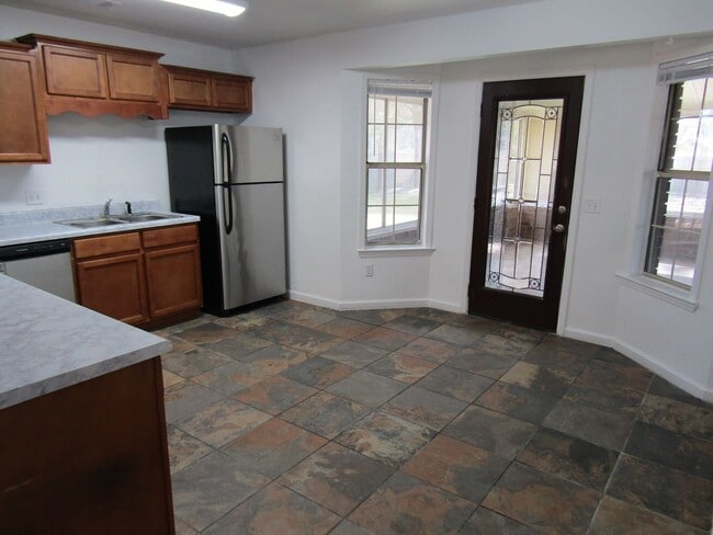 Building Photo - 1087 Desert Shield St