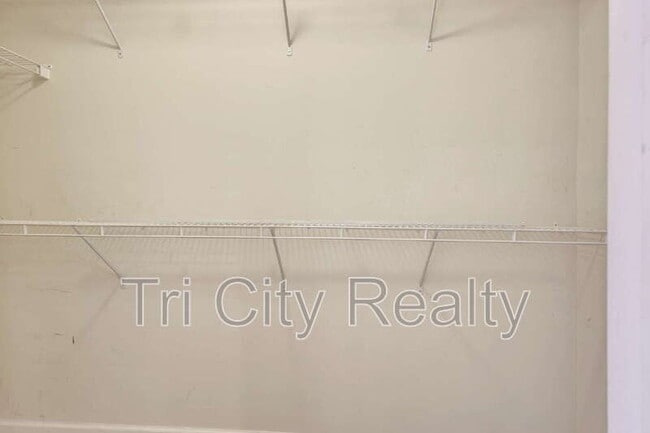 Building Photo - 289 Baldwin Ct