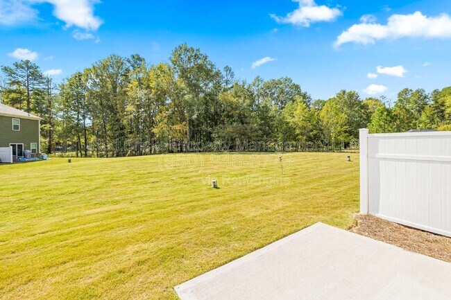 Building Photo - 229 Quinn Rd