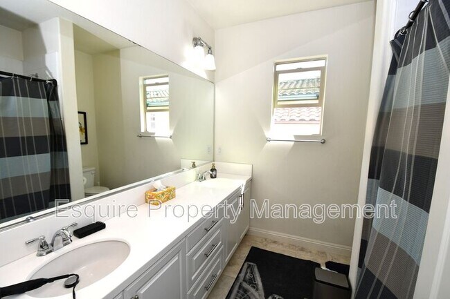 Building Photo - 505 Elm Cottage Ct