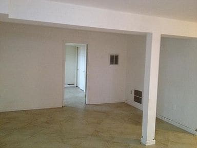 Building Photo - 4908 Queensbury Cir
