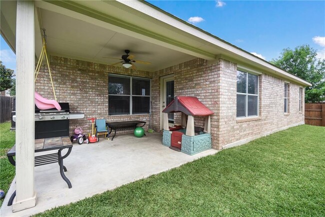 Building Photo - 4490 Heritage Well Ln