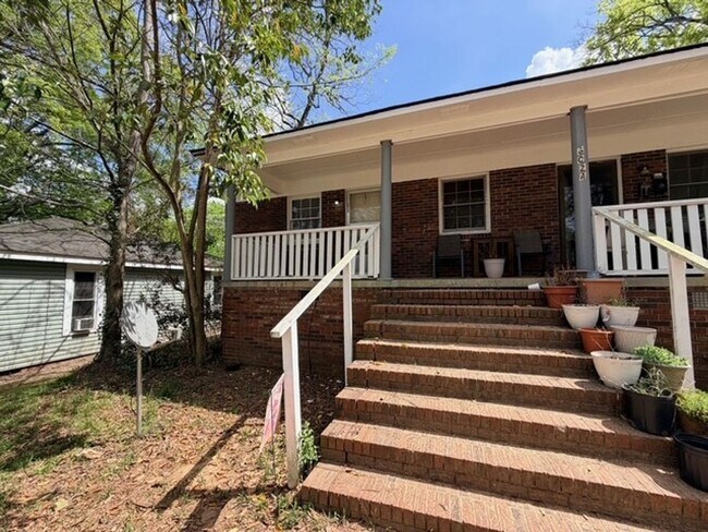 Building Photo - 602B Taggart Ave