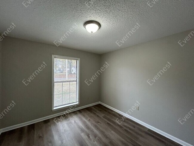 Building Photo - 4330 Almo Ave