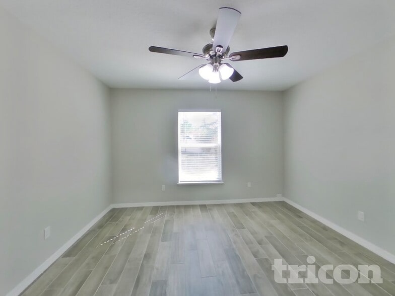 Building Photo - 15811 Surfbird Ct