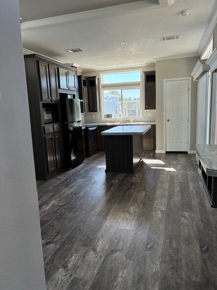 Building Photo - 3050 Beck Blvd