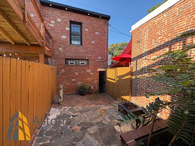 Building Photo - Backyard Fire Pit, Rooftop Terrace, and Mo...