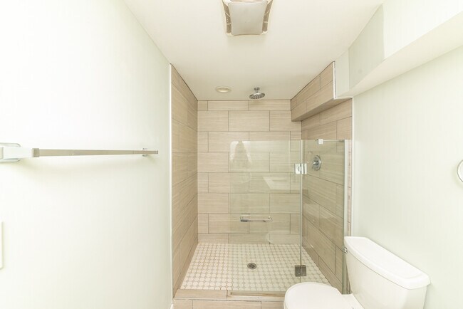 Building Photo - 712 N Willard Ct