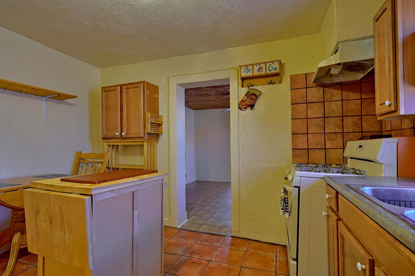 Building Photo - 1506 Edith Blvd NE