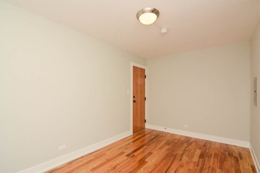 Building Photo - 2915 N Mildred Ave