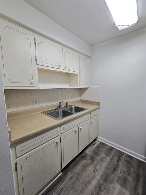 Building Photo - 2366 Shelley St