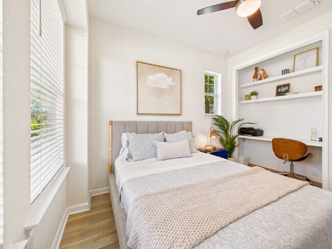 Building Photo - Relax and Unwind in This Beautiful Arboretum Condo Near Downtown Naples – 3-Month Minimum Rental