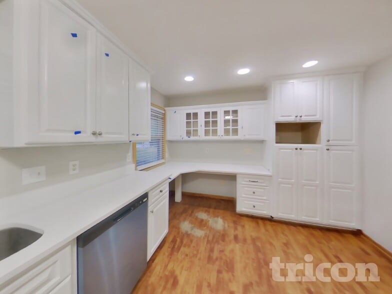 Building Photo - 6928 45th Pl N