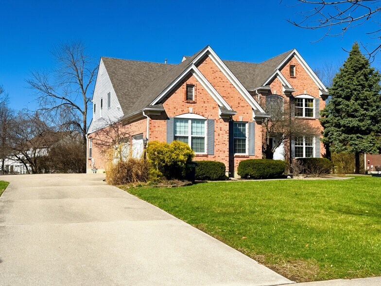 Building Photo - 4907 Forest Ridge Dr