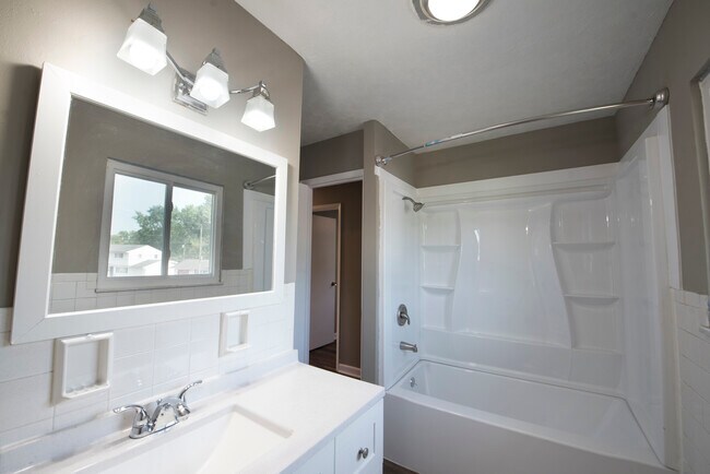 Building Photo - 5258 Kornwal Dr