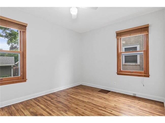 Building Photo - 5712 25th Ave S