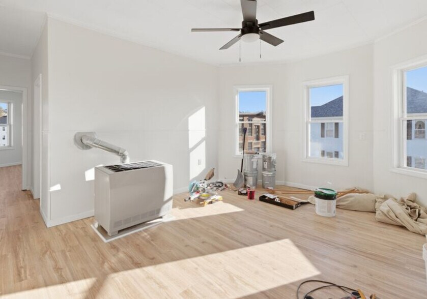 Building Photo - 32 Oregon St