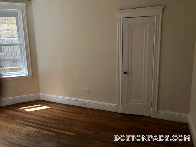 Building Photo - 1185 Boylston St