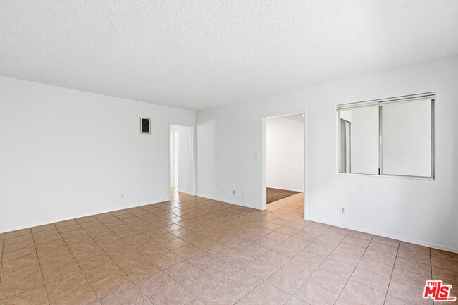 Building Photo - 1434 25th St