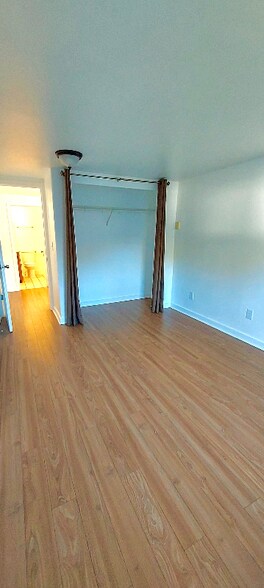 Building Photo - 3629 S Sheridan Ave