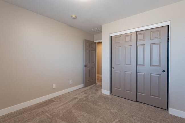 Building Photo - 7599 W Springfield Wy