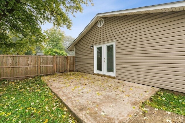 Building Photo - 1420 Broadview Ct