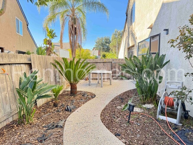 Building Photo - 8948 Capcano Rd