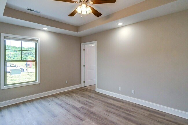 Building Photo - 144 Garden Gate Dr