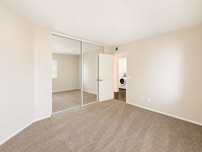 Building Photo - Beautifully updated and upgraded Chardonnay Hills house for rent