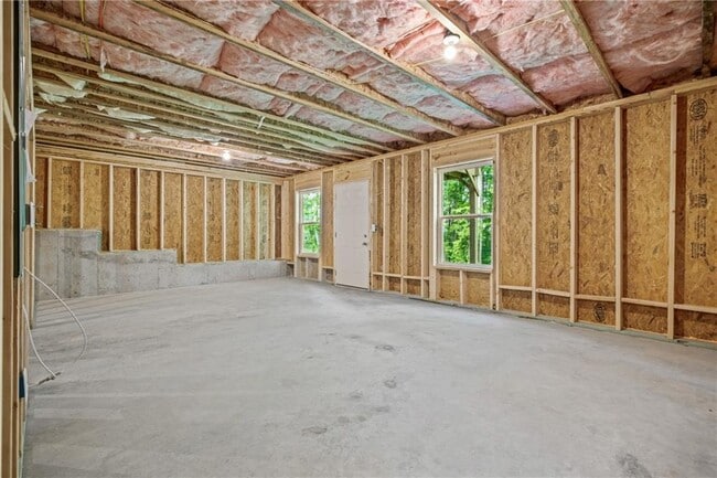 Building Photo - 32 Station Overlook Wy