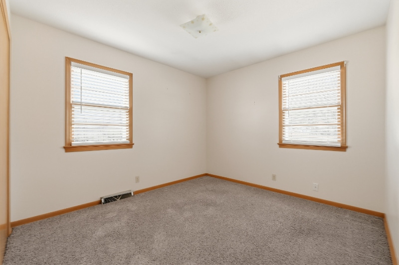 Building Photo - 171 Skyline Dr