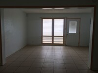 Building Photo - Duplex 3 Bedroom/1.5 Bath