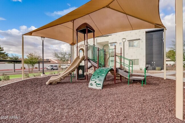 Building Photo - 9160 N 67th Ave