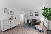 Building Photo - 4255 Wee St