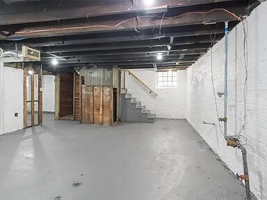 Building Photo - 2509 Gladstone St