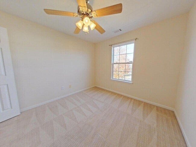 Building Photo - 113 Dozier Dr