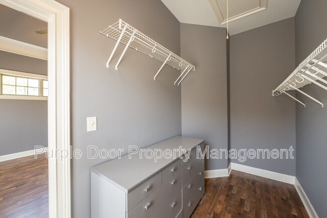 Building Photo - 913 Telfair Close